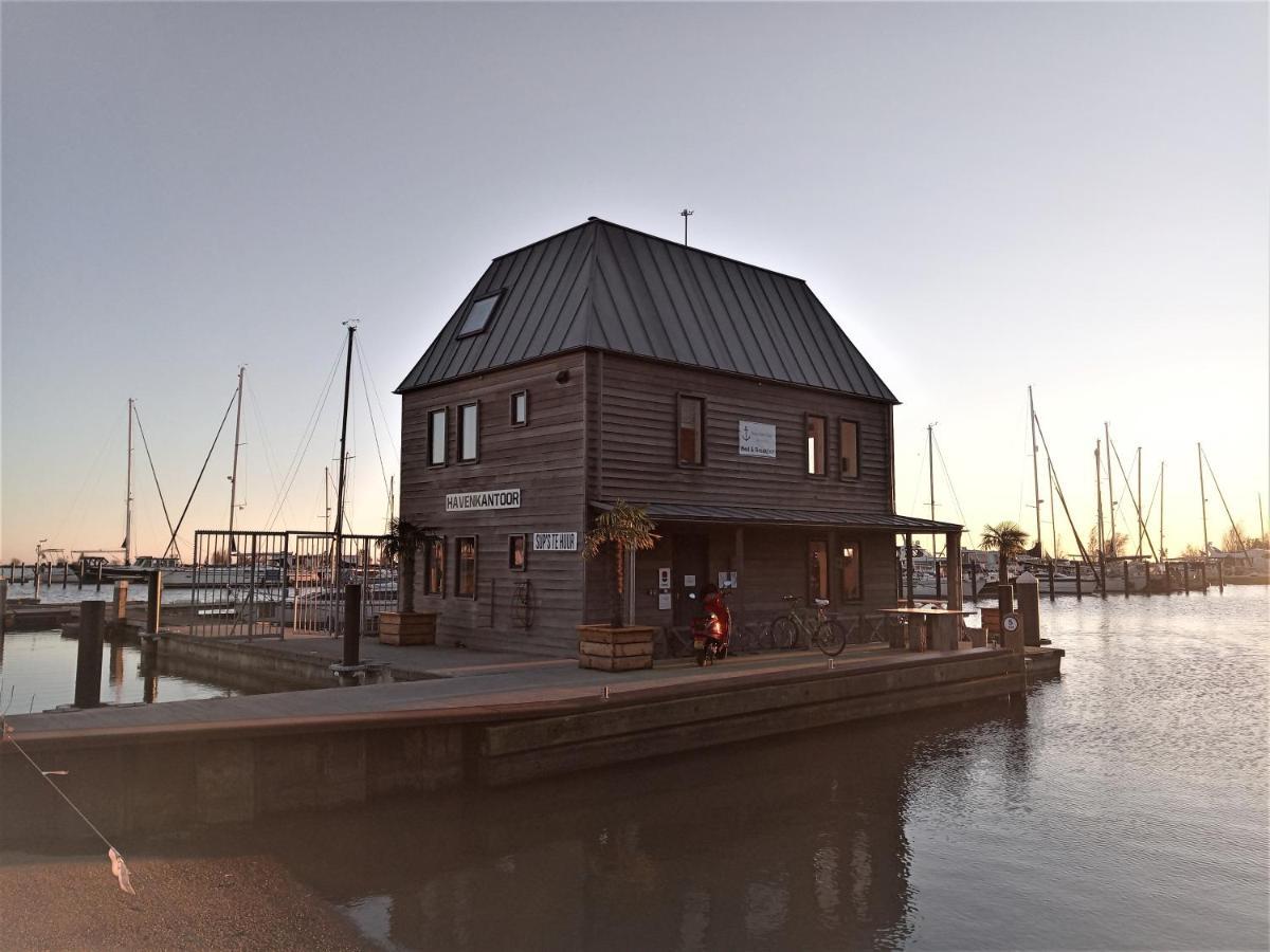 Kaap Hoorn Club Bed En Breakfast Eksteriør billede